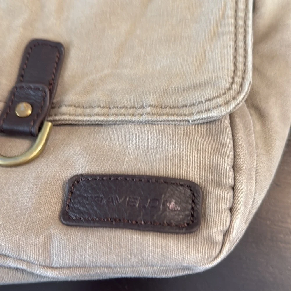 Travelon Tan Crossbody Bag‎
